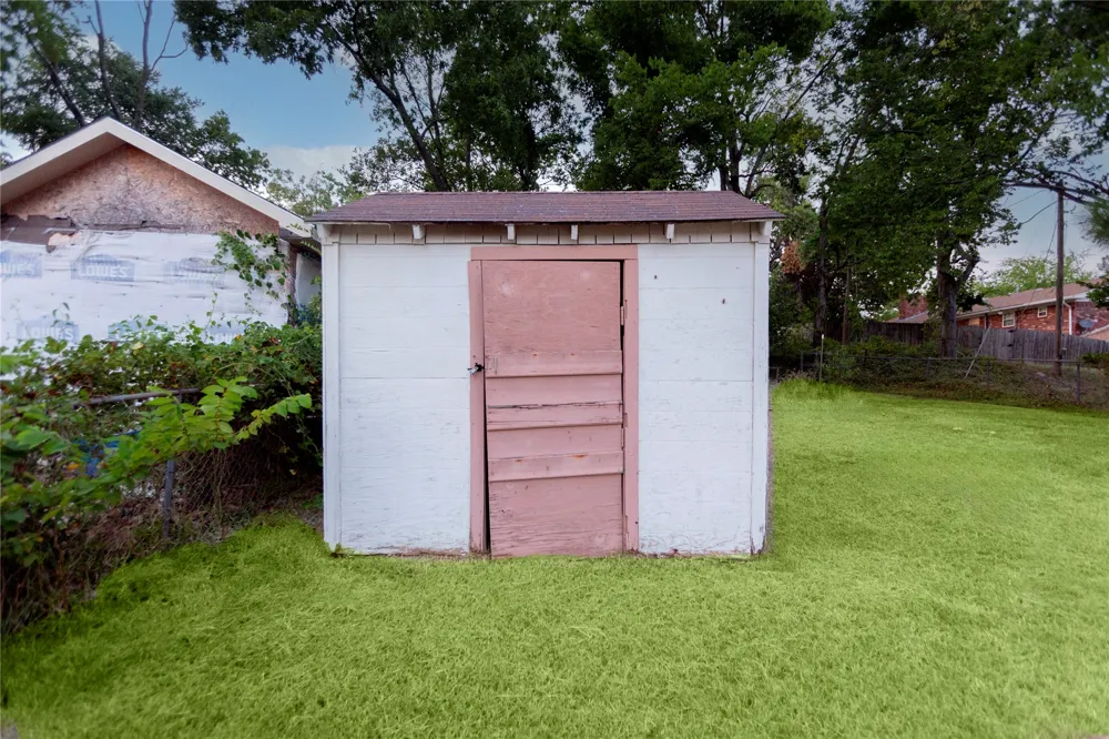 107 E Taylor McAlester, OK 74501