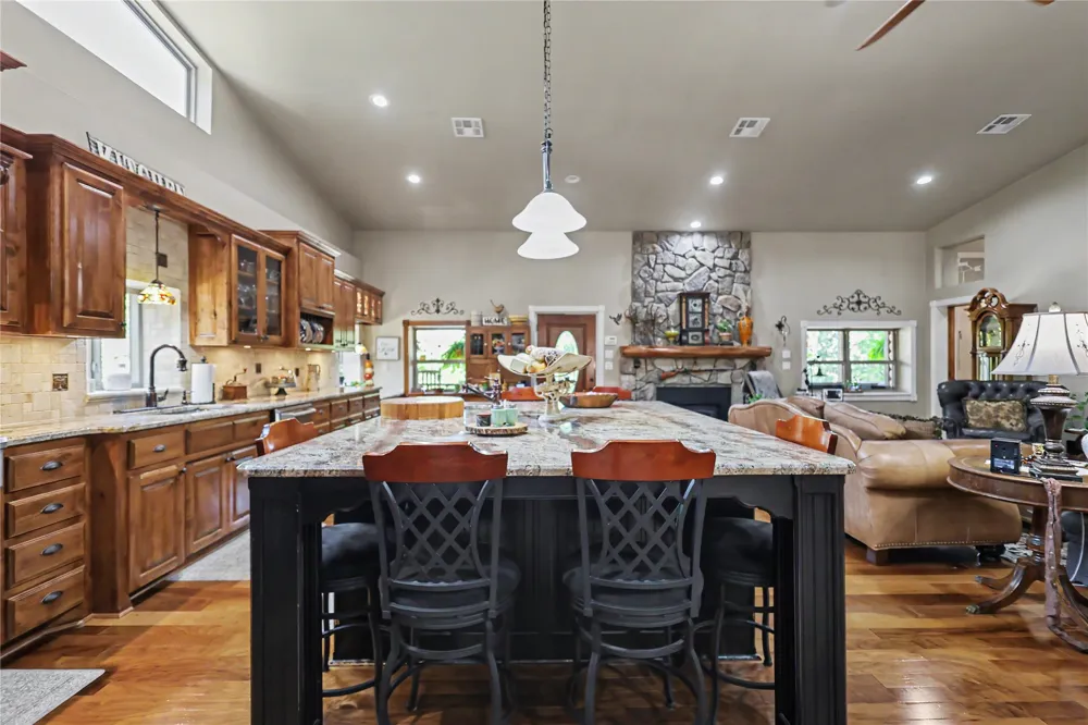 21325 W 898 ROAD Cookson, OK 74427