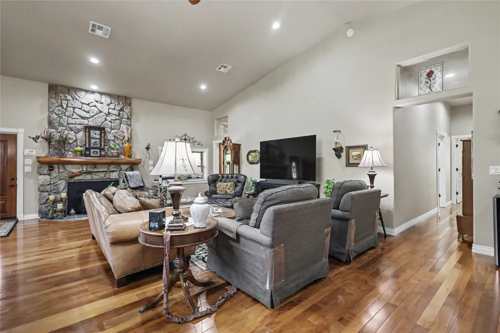 21325 W 898 ROAD Cookson, OK 74427