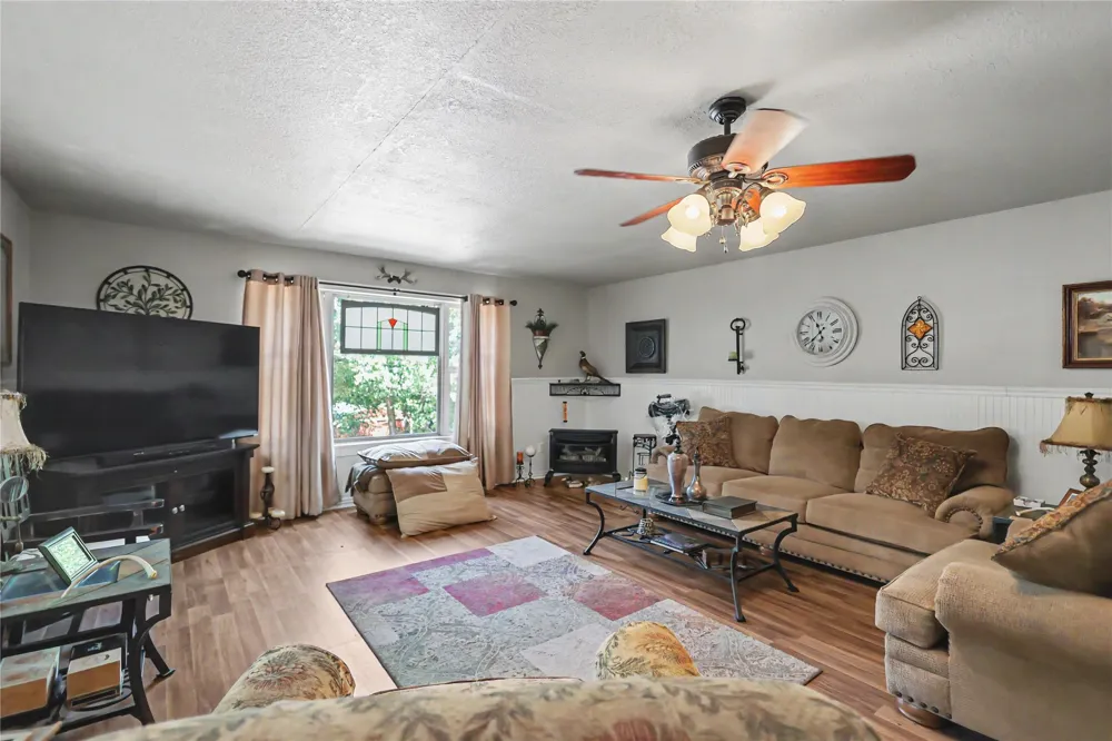 21325 W 898 ROAD Cookson, OK 74427