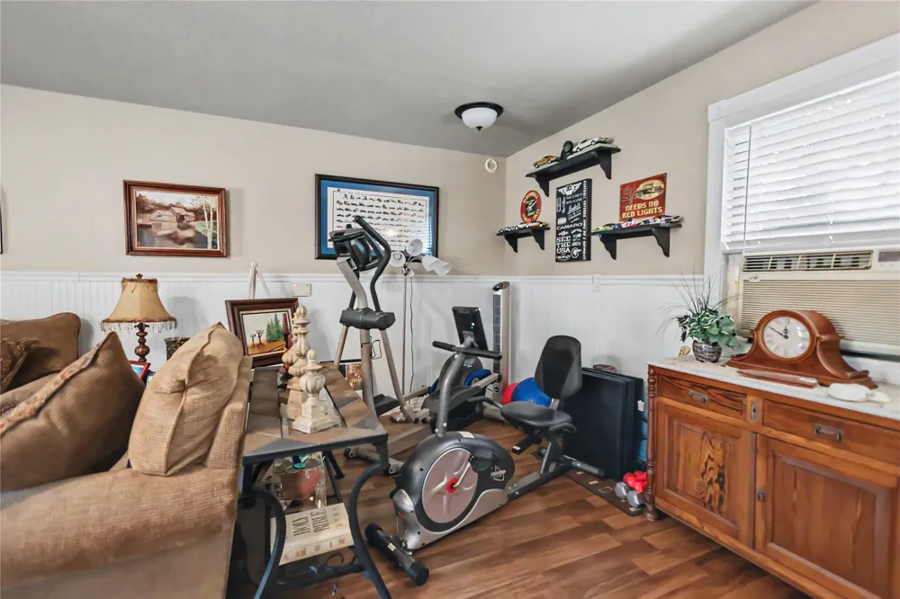 21325 W 898 ROAD Cookson, OK 74427