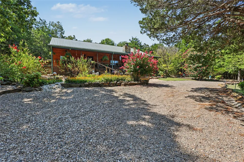 21325 W 898 ROAD Cookson, OK 74427