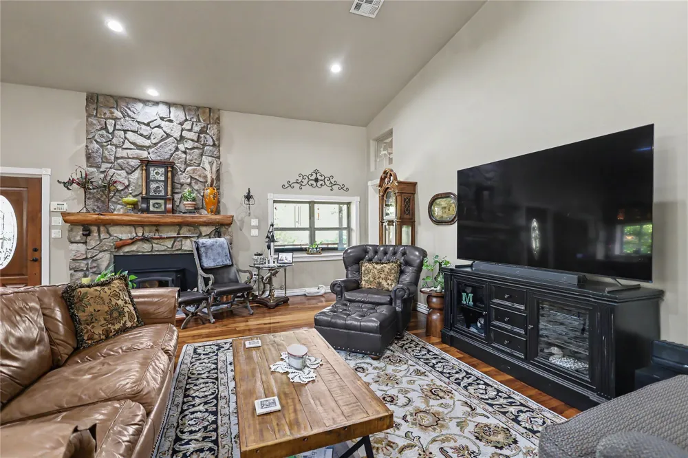 21325 W 898 ROAD Cookson, OK 74427