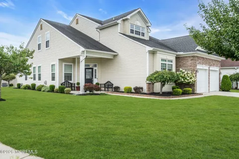 163 Bayville Way