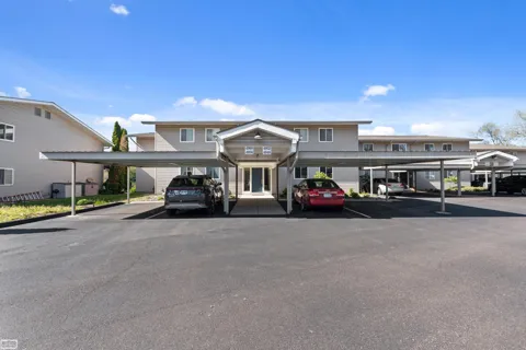 4960 Lake Point Drive