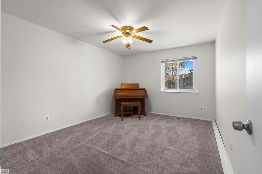 4960 Lake Point Drive Waterford Charter Township, MI 48329