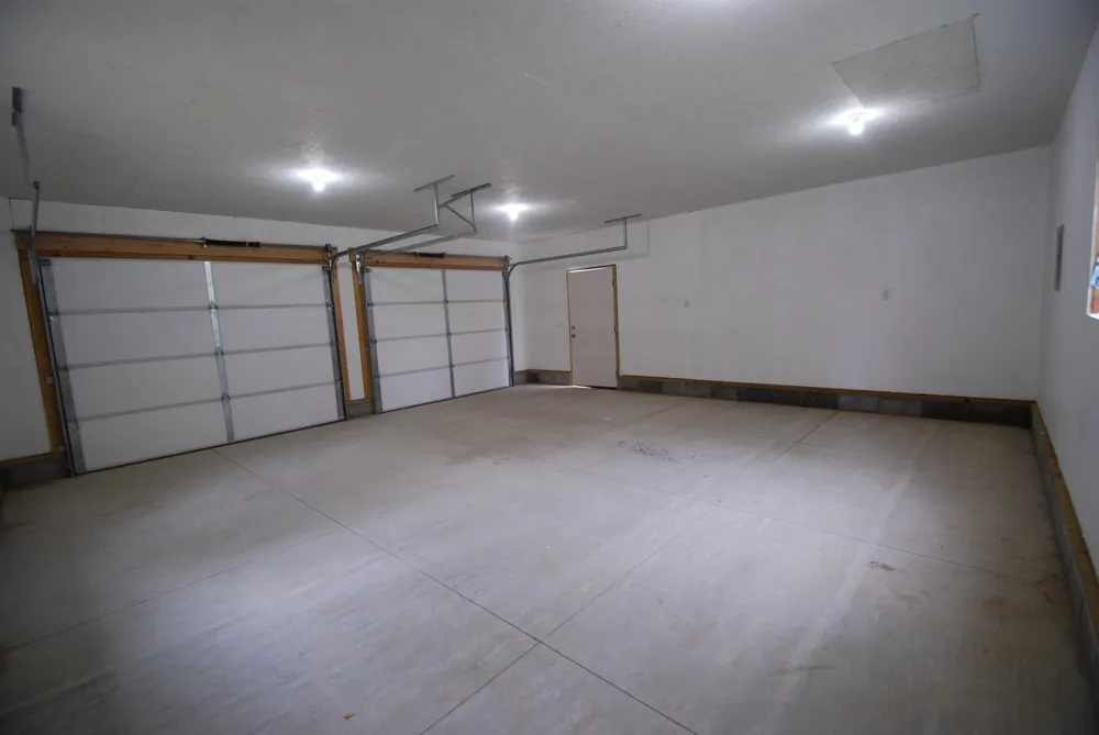 1691 E Brookside Drive West Branch Township, MI 48661