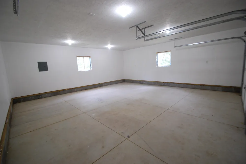 1691 E Brookside Drive West Branch Township, MI 48661