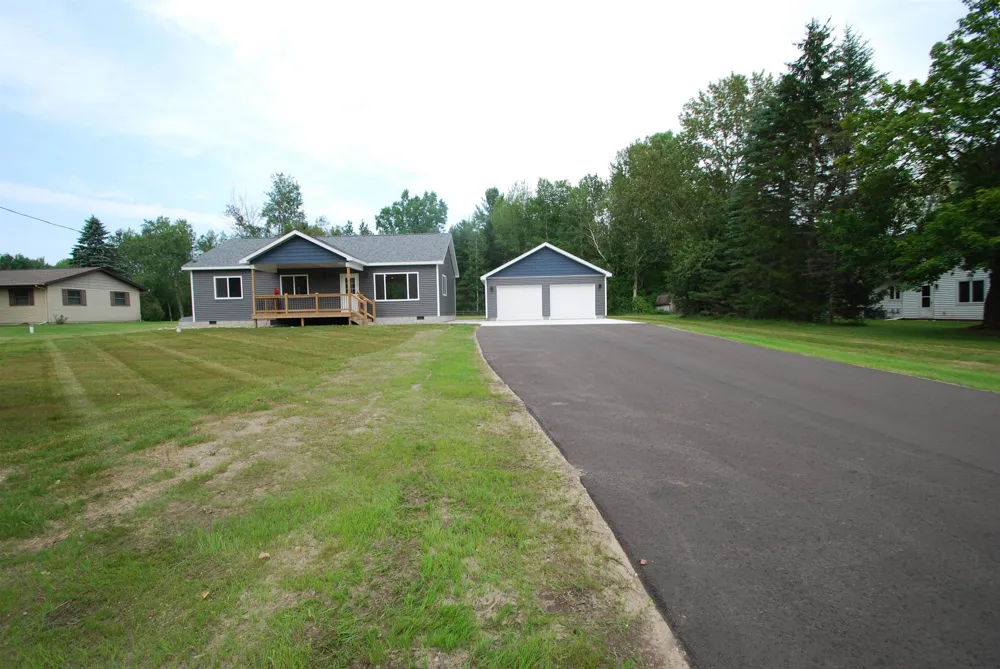 1691 E Brookside Drive West Branch Township, MI 48661