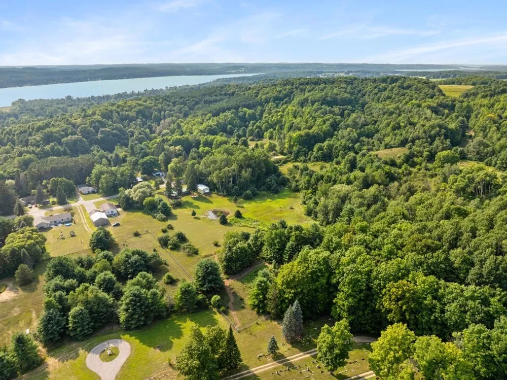 748 7th Street South Arm Township, MI 49727