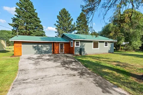 748 7th Street