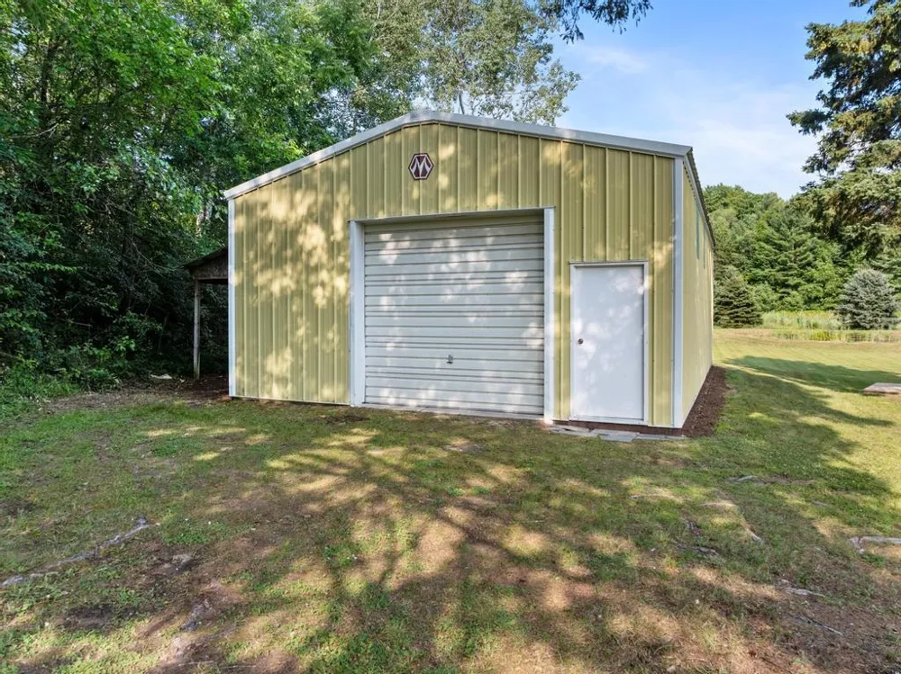 748 7th Street South Arm Township, MI 49727