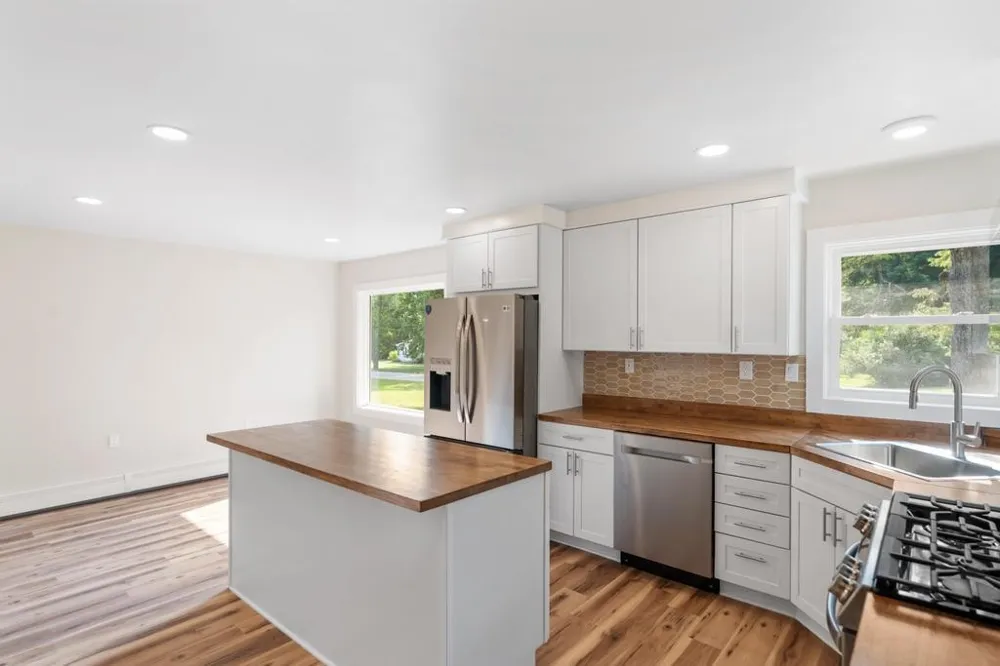 748 7th Street South Arm Township, MI 49727