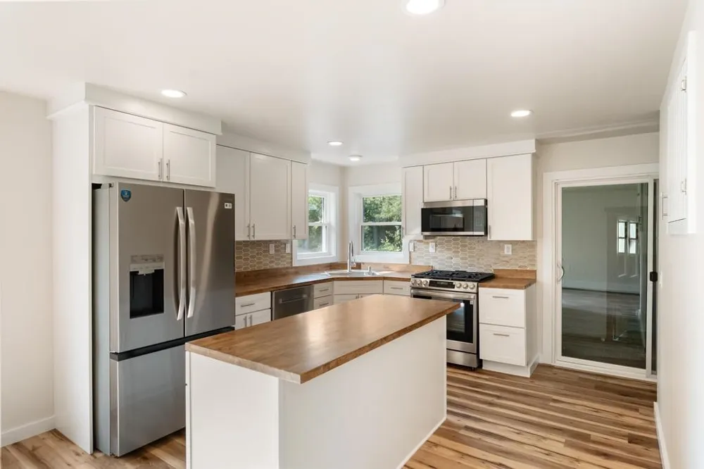 748 7th Street South Arm Township, MI 49727