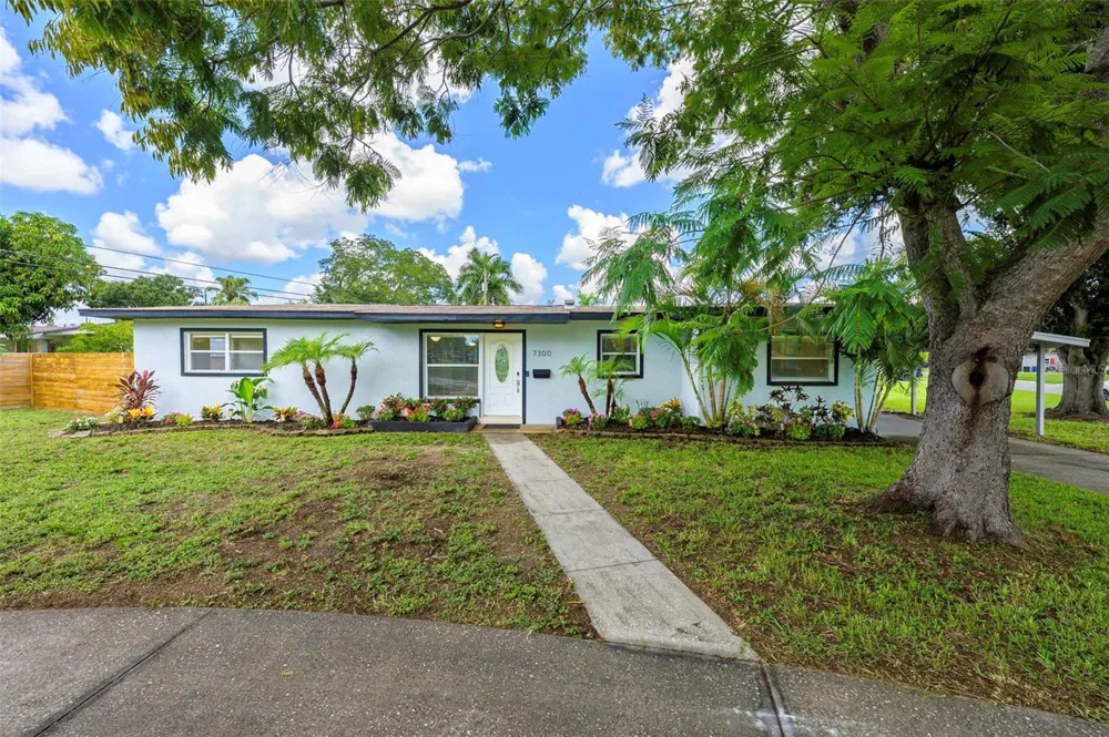 7300 10TH STREET St Petersburg, FL 33702