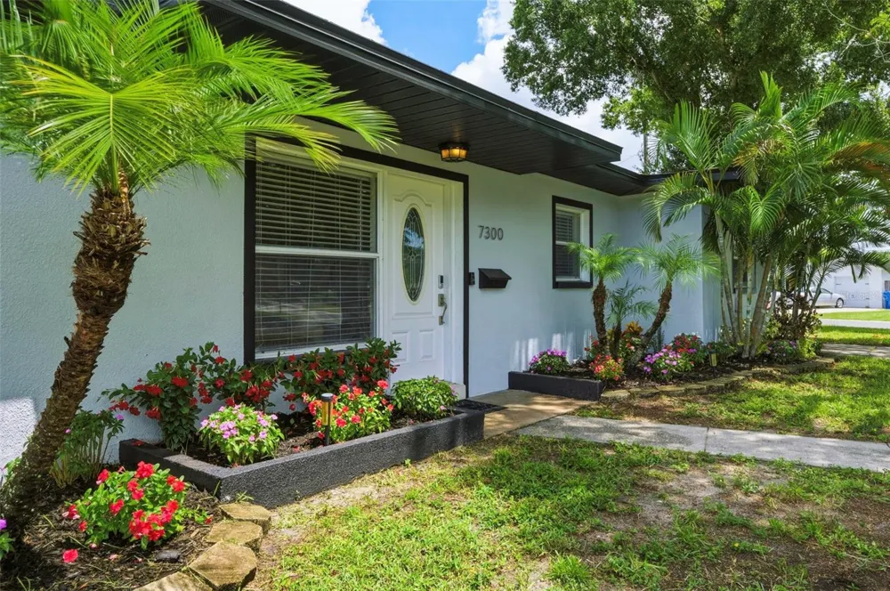7300 10TH STREET St Petersburg, FL 33702