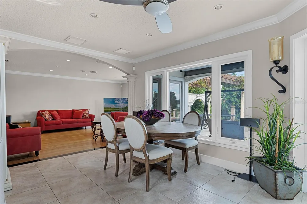 8605 BAY SHORE COVE Orlando, FL 32836