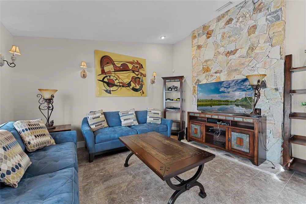 8605 BAY SHORE COVE Orlando, FL 32836