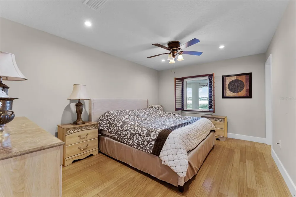 8605 BAY SHORE COVE Orlando, FL 32836