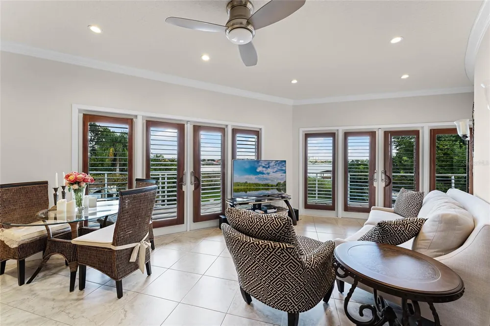 8605 BAY SHORE COVE Orlando, FL 32836
