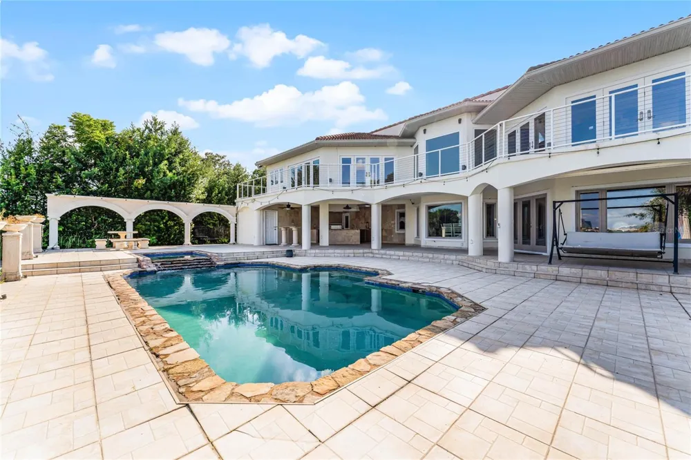 8605 BAY SHORE COVE Orlando, FL 32836