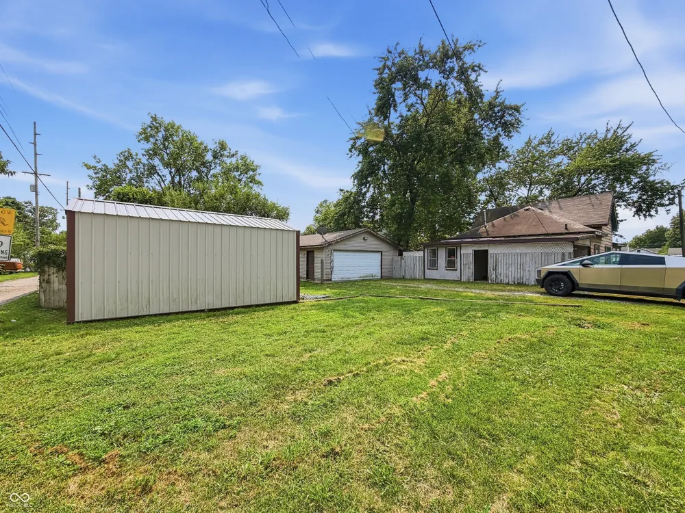 2202 Columbus Avenue Anderson, IN 46016
