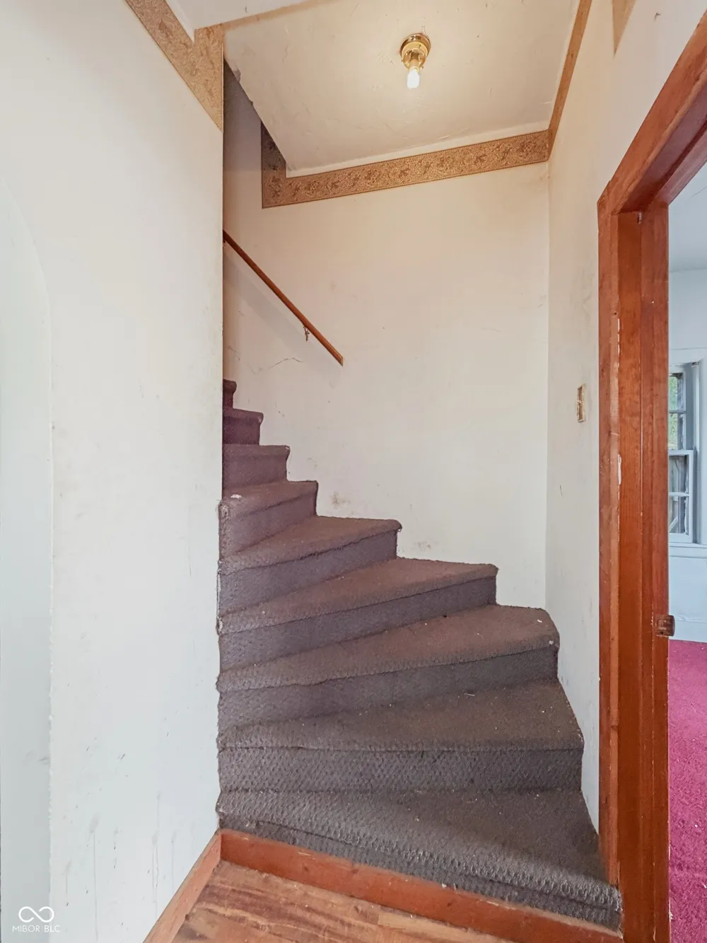 2202 Columbus Avenue Anderson, IN 46016