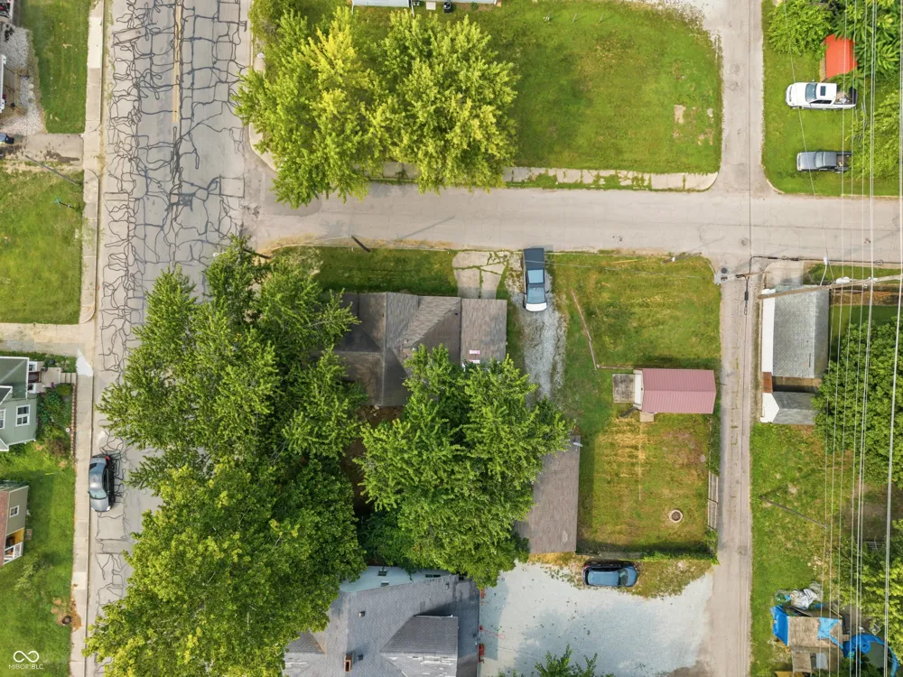 2202 Columbus Avenue Anderson, IN 46016