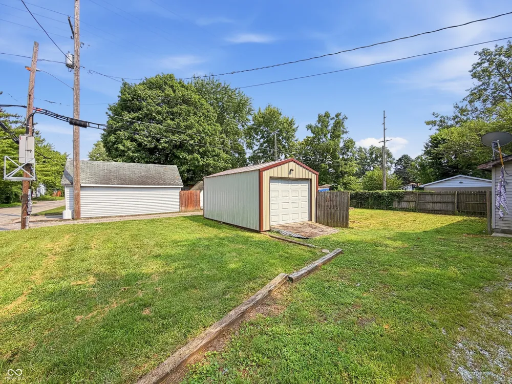 2202 Columbus Avenue Anderson, IN 46016