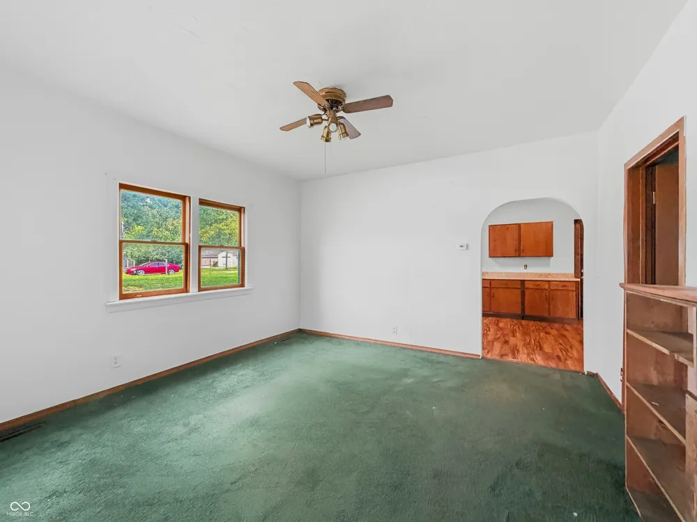 2202 Columbus Avenue Anderson, IN 46016