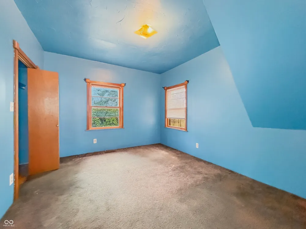 2202 Columbus Avenue Anderson, IN 46016