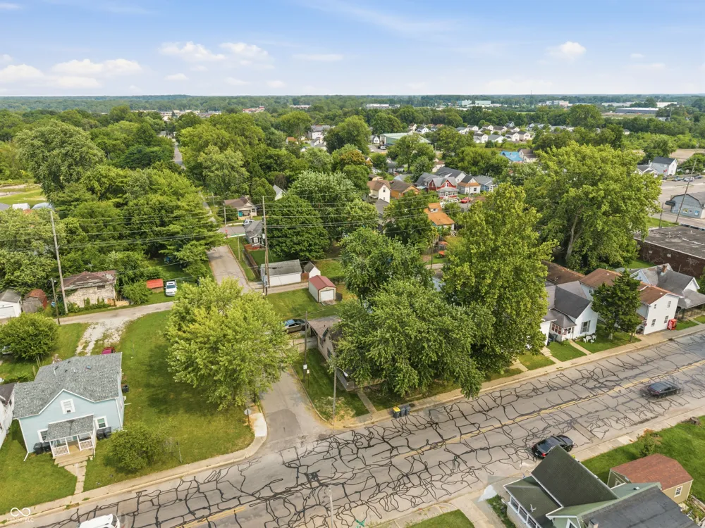 2202 Columbus Avenue Anderson, IN 46016