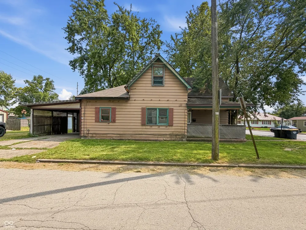 2202 Columbus Avenue Anderson, IN 46016
