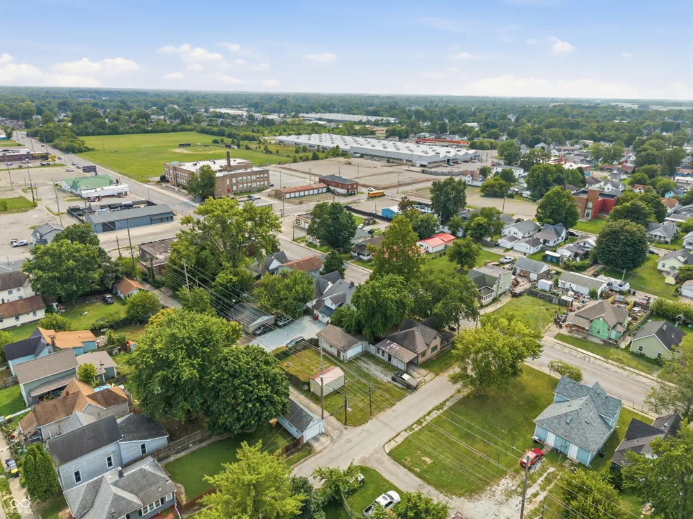 2202 Columbus Avenue Anderson, IN 46016