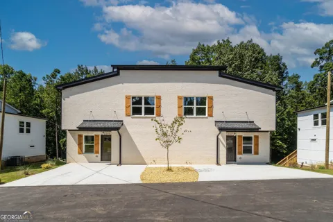 2389 A Highpoint RD