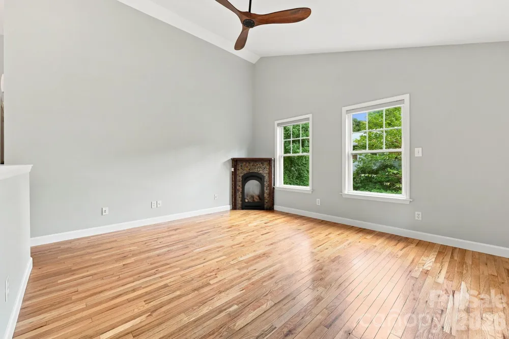 146 Courtland Avenue Asheville, NC 28801