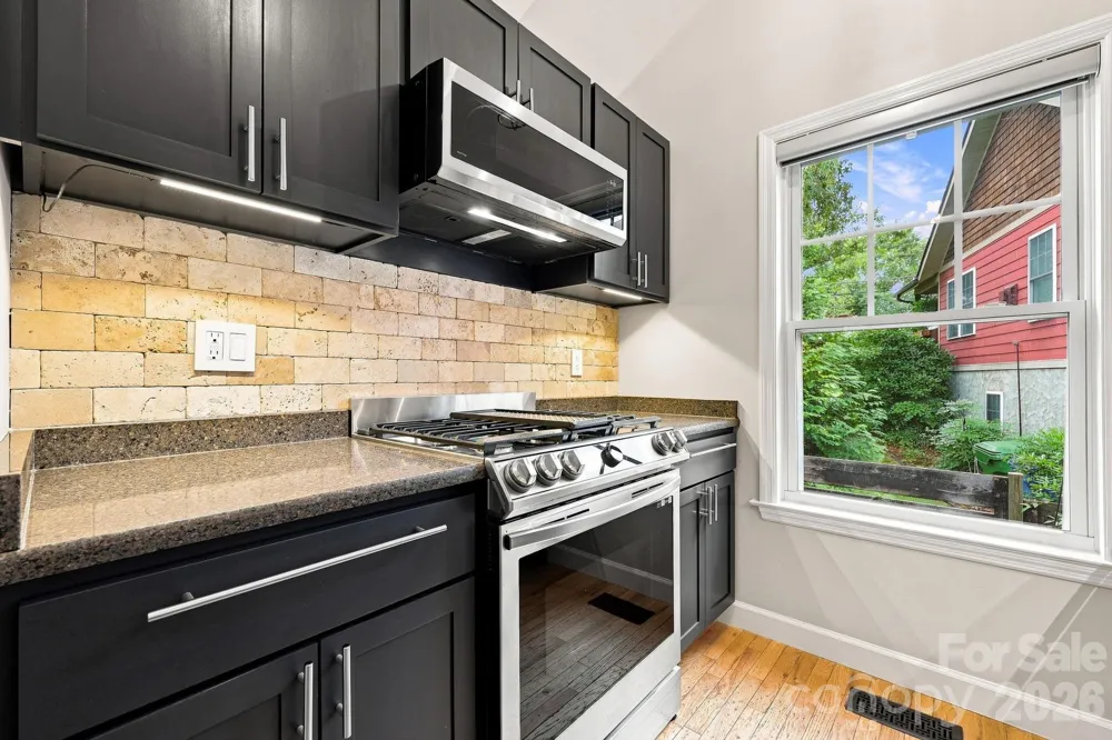 146 Courtland Avenue Asheville, NC 28801
