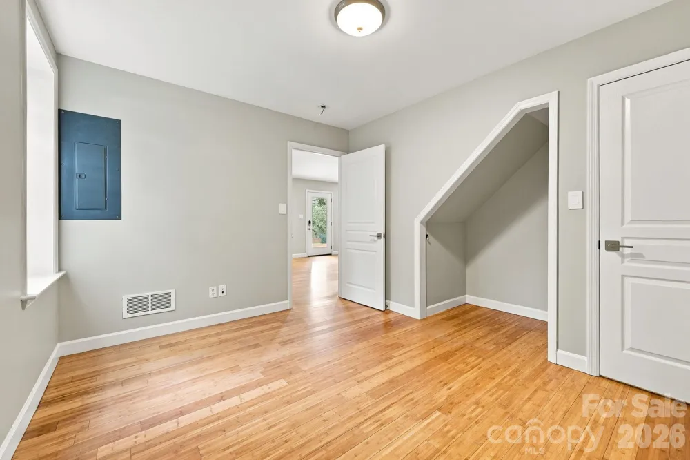146 Courtland Avenue Asheville, NC 28801