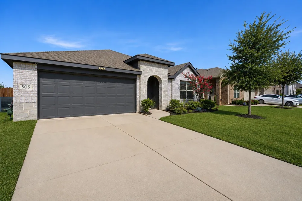 505 Bermuda Avenue Lancaster, TX 75146