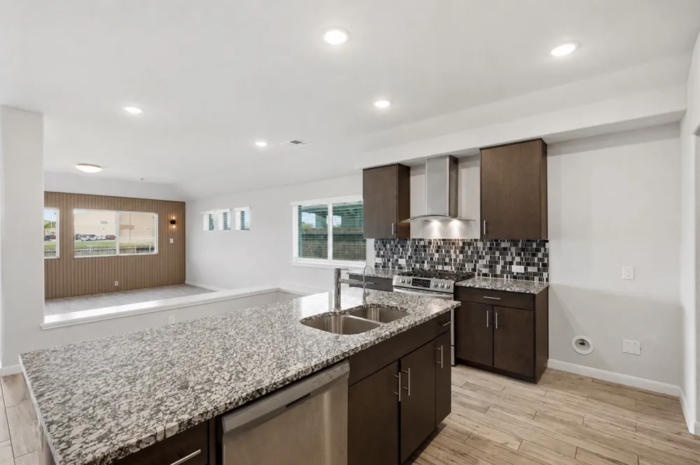 505 Bermuda Avenue Lancaster, TX 75146