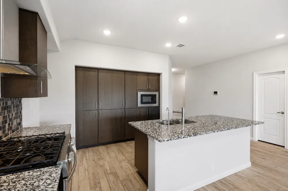 505 Bermuda Avenue Lancaster, TX 75146