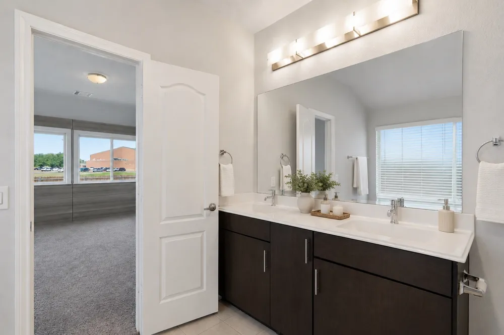 505 Bermuda Avenue Lancaster, TX 75146