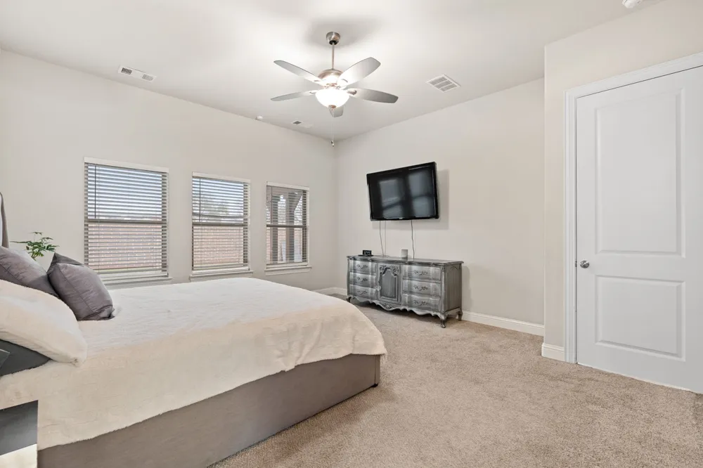 225 Lariat Trail Waxahachie, TX 75165