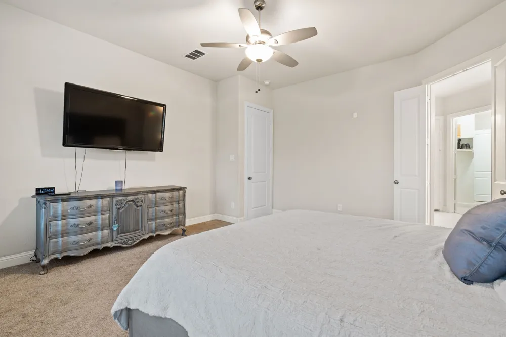 225 Lariat Trail Waxahachie, TX 75165