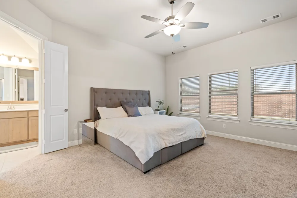 225 Lariat Trail Waxahachie, TX 75165