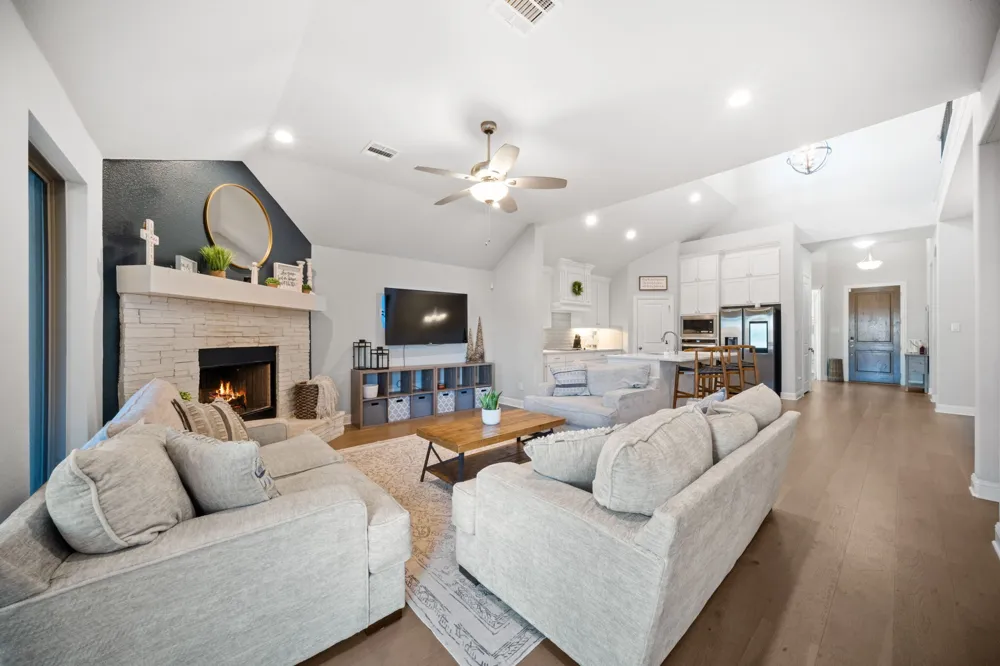 225 Lariat Trail Waxahachie, TX 75165
