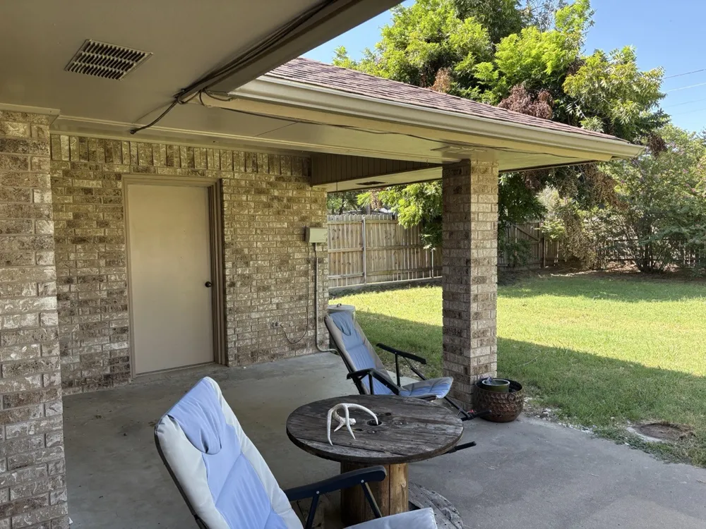 2104 Woodland Street Stephenville, TX 76401