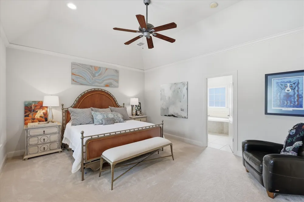 605 Montgomery Street Fort Worth, TX 76107