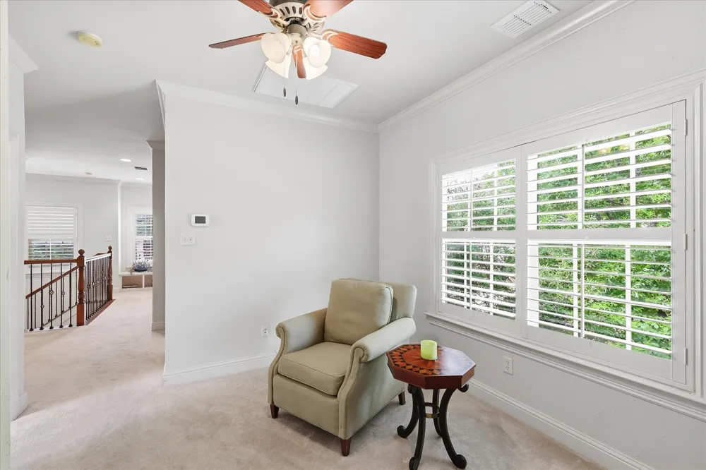 605 Montgomery Street Fort Worth, TX 76107