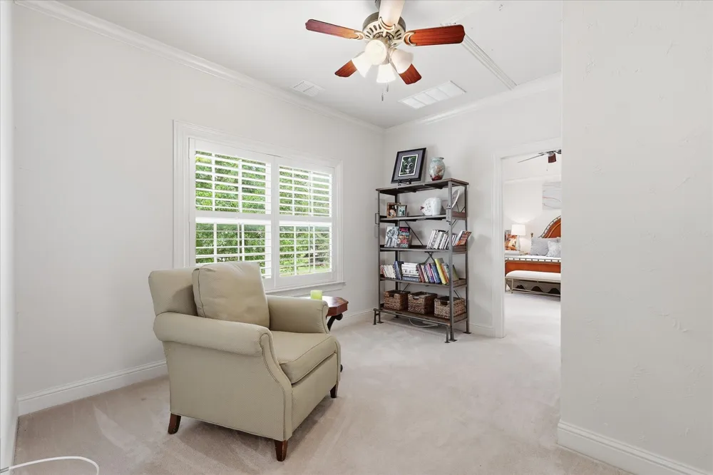 605 Montgomery Street Fort Worth, TX 76107
